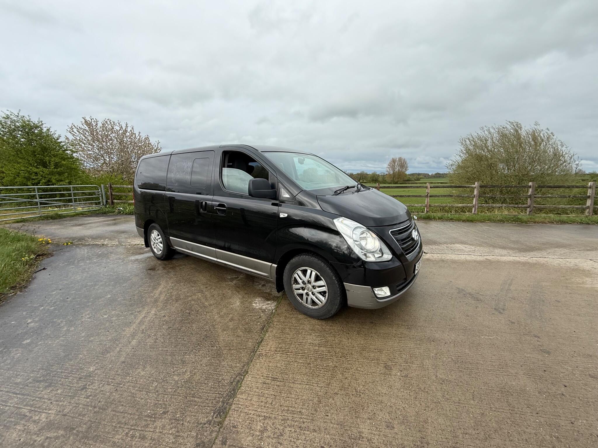 Hyundai i800 2.5 CRDi SE Auto Euro 6 5dr — photo 56 of 100